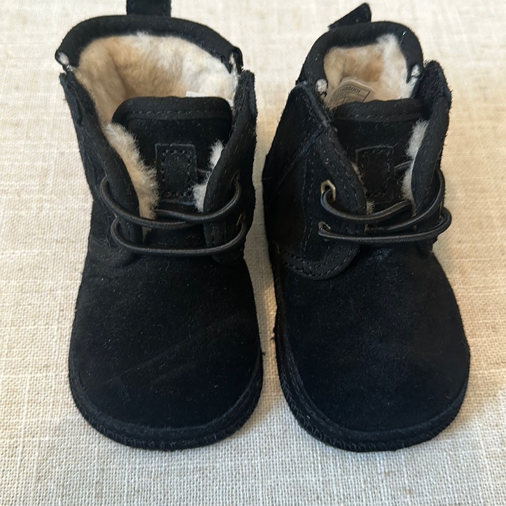 UGG black boots baby size 2/3
